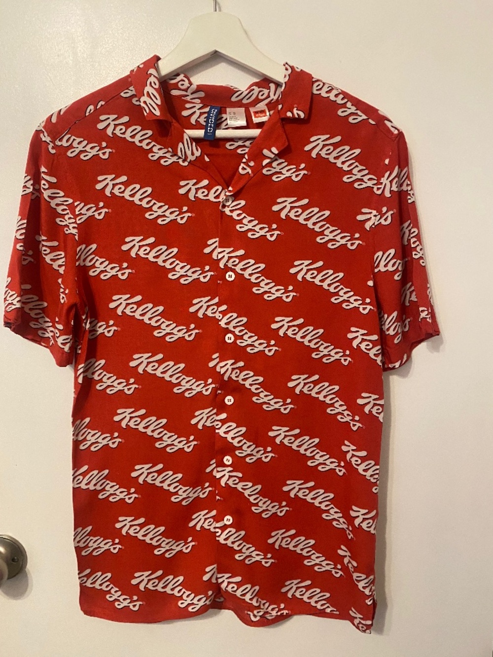 Retro Y2k Nostalgia Graphic Kellog's cereal logo button-down in men's XS